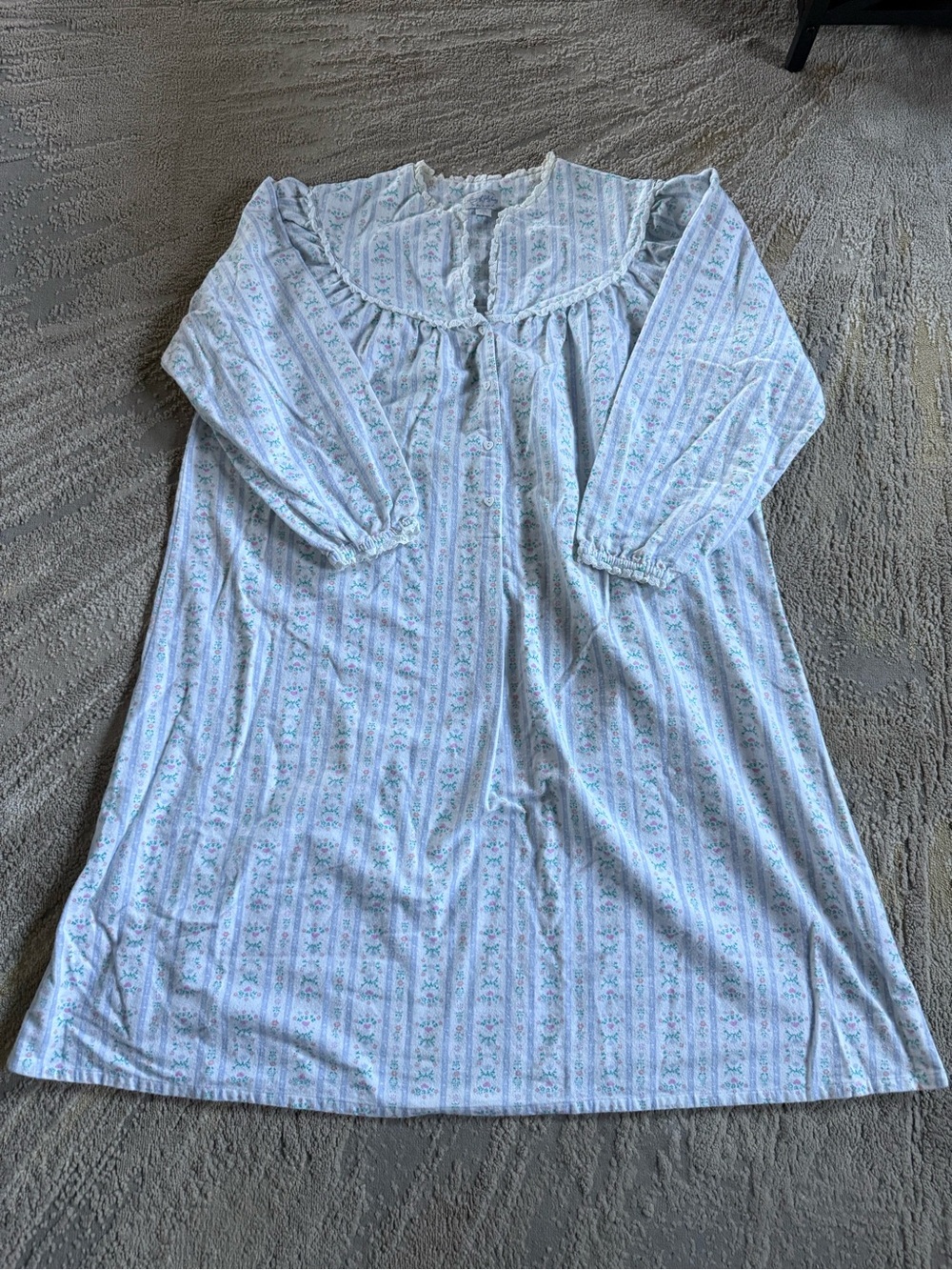 Lanz of Salisbury Floral hearts sleep dress midi long sleeve Pink blue large